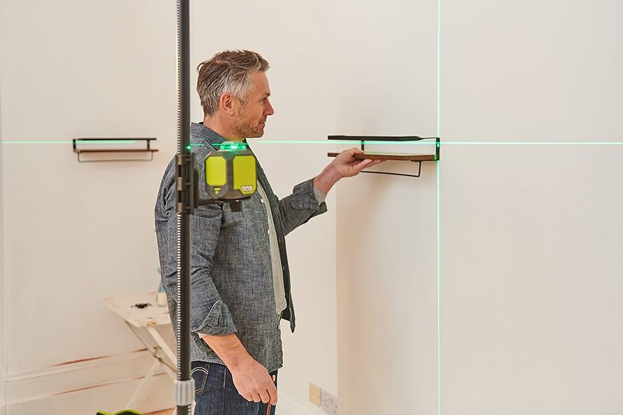RYOBI グリーンレーザー（は） リョービ レーザー墨出器 LL-50G KYOCERA 京セラ RYOBI 墨出器